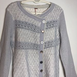 ✨Free People✨ Beautiful knit and fringe Sweater.